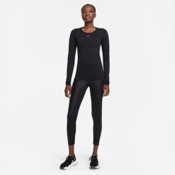 Women's Nike Dri-FIT ADV Aura Long-Sleeve T-Shirt Black/Reflective Silver - DD0593 010 9 Women's Nike Dri-FIT ADV Aura Long-Sleeve T-Shirt Black/Reflective Silver - DD0593 010 -Fashion General Store DD0593 010 M3