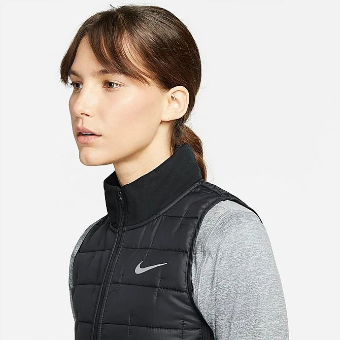 Women's Nike Therma-FIT Synthetic Fill Full-Zip Vest Black/Reflective Silver - DD6084 010 6 Women's Nike Therma-FIT Synthetic Fill Full-Zip Vest Black/Reflective Silver - DD6084 010 - Image 4